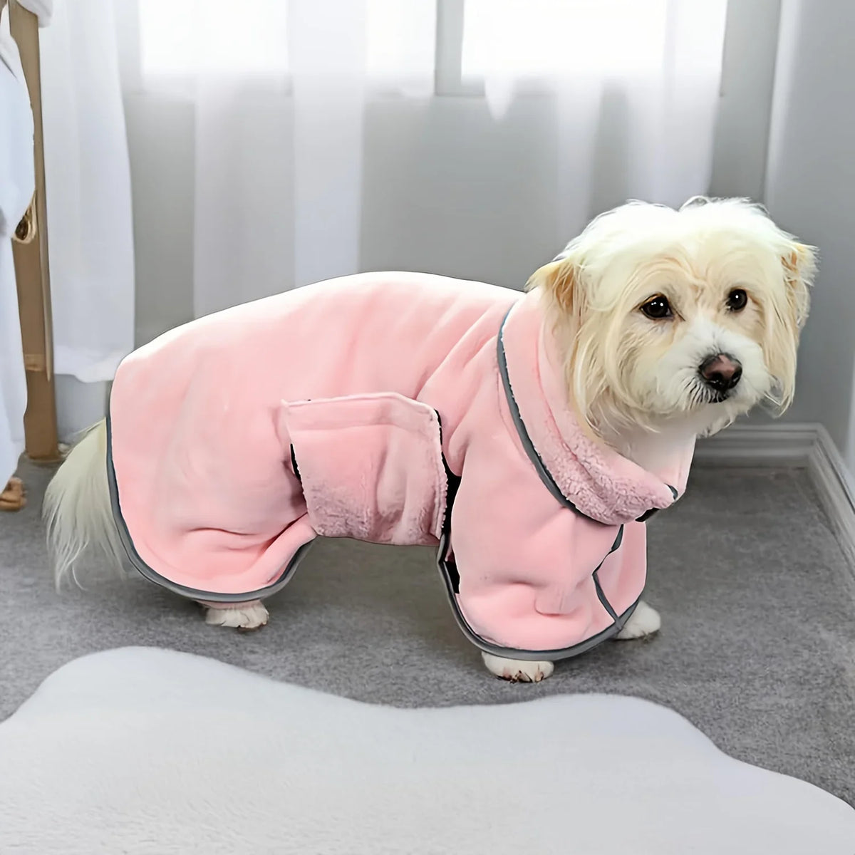 Absorbent Pet Bath Towel - Cooling Bathrobe for Dogs & Cats After Washing
