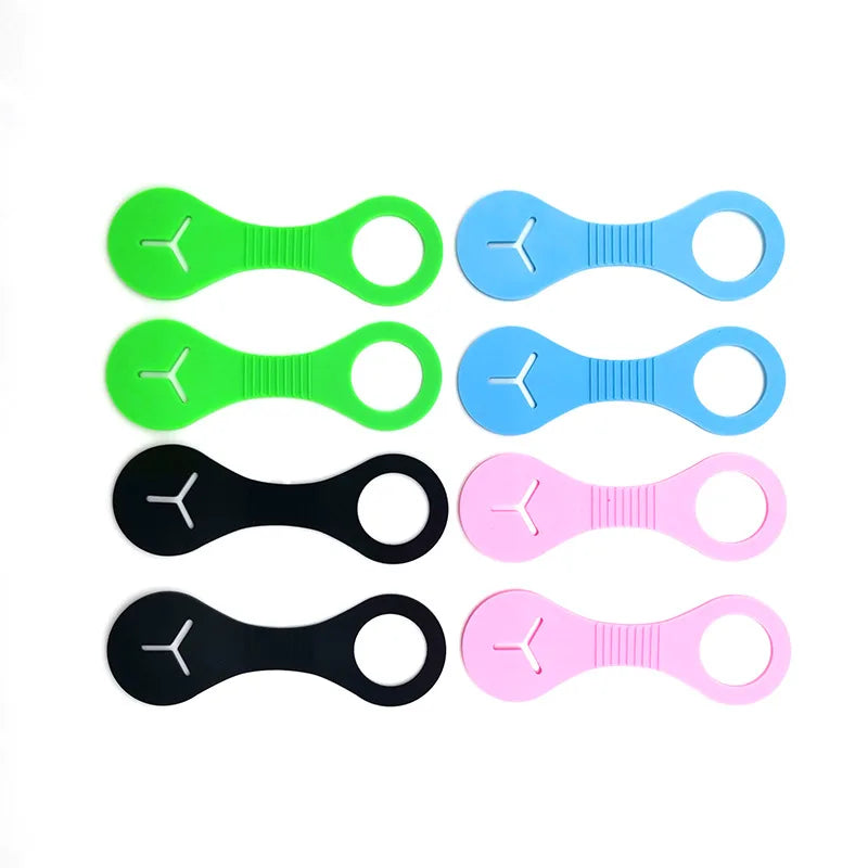 Dog Poop Bag Dispenser with Hands-Free Clip